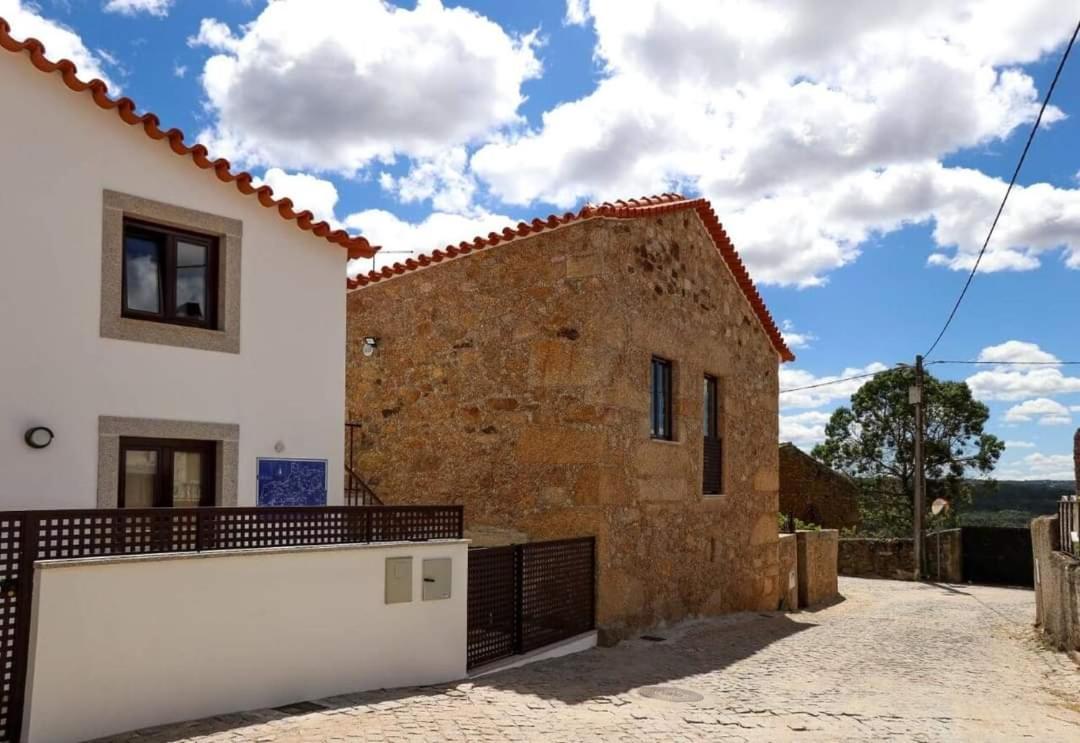 Casas Do Torreao 3 Casas De Alojamento Local Alfaiates Экстерьер фото