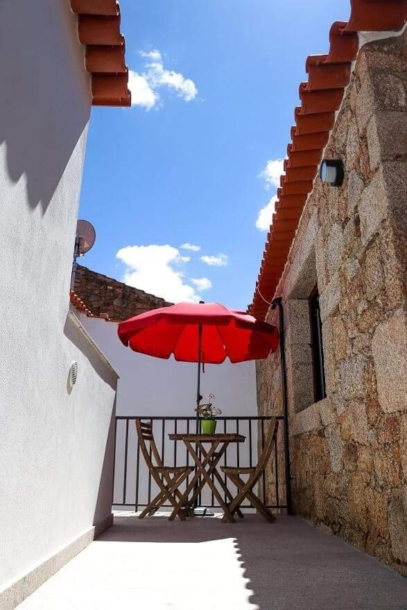 Casas Do Torreao 3 Casas De Alojamento Local Alfaiates Экстерьер фото